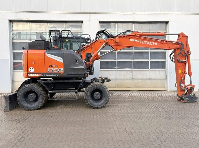 Hitachi ZX135W-7
