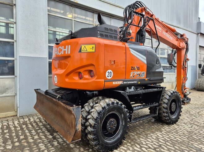 Hitachi ZX175W-7
