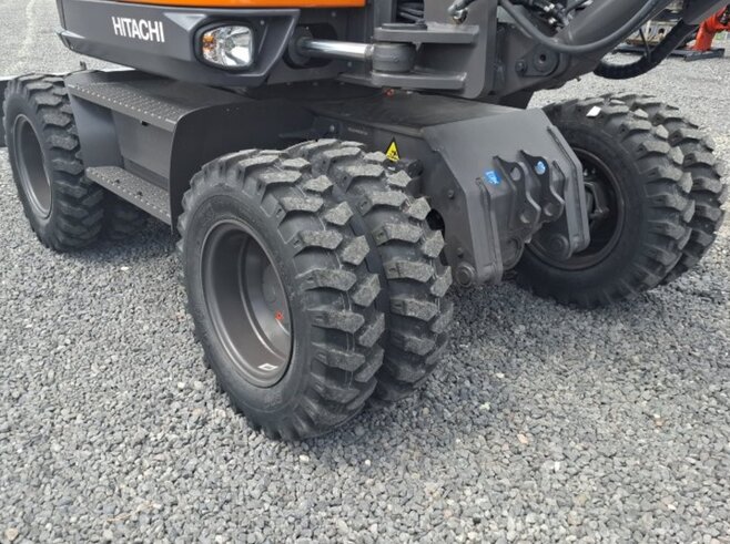 Hitachi ZX95W-7