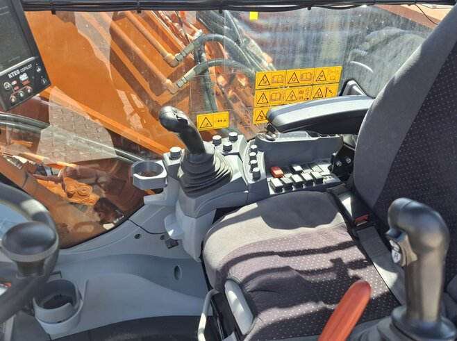 Hitachi ZX155W-7 MTC Pro