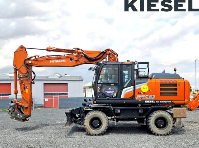 Hitachi ZX220W-7