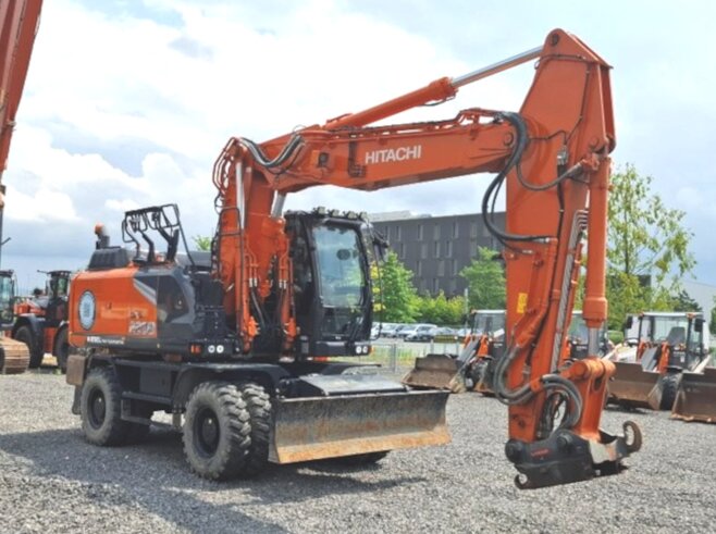 Hitachi ZX220W-7