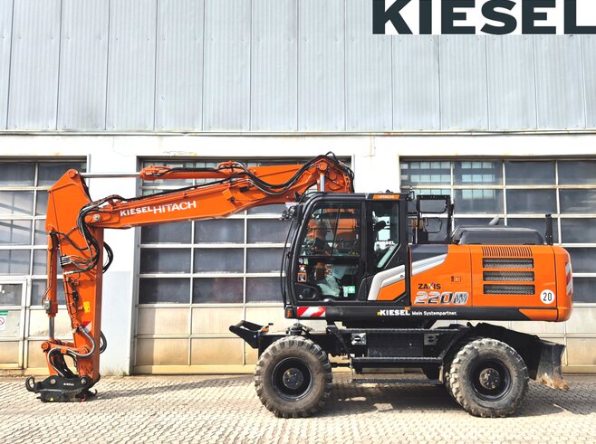 Hitachi ZX220W-7