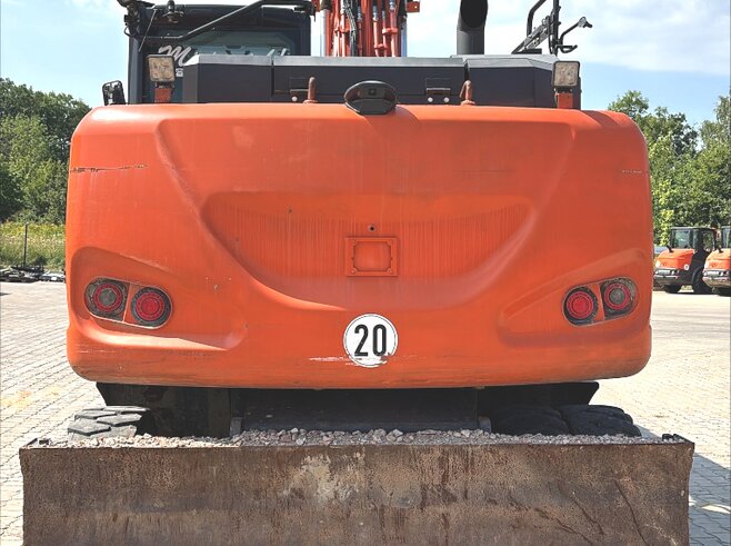 Hitachi ZX140W-6