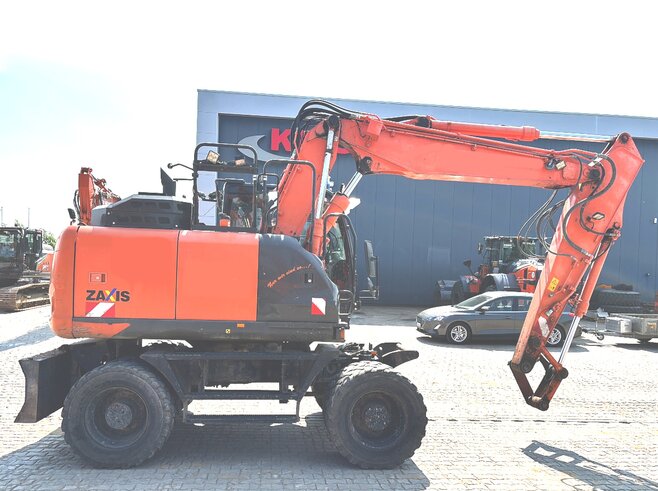 Hitachi ZX140W-6