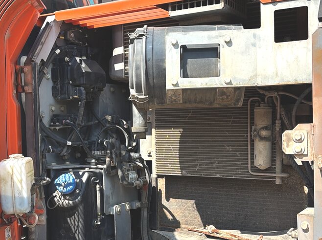 Hitachi ZX140W-6