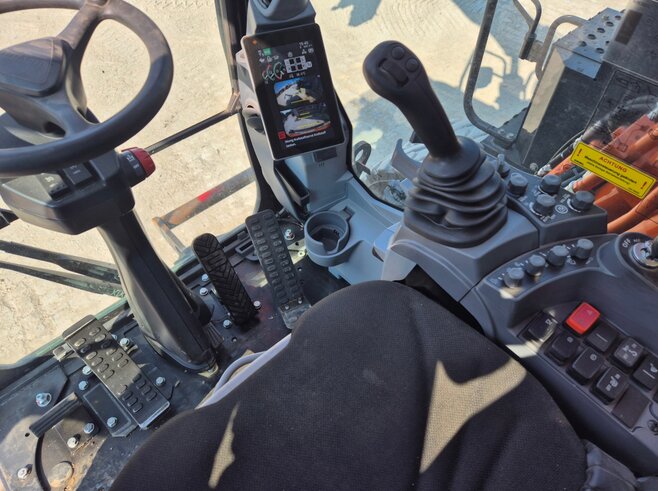 Hitachi ZX175W-7