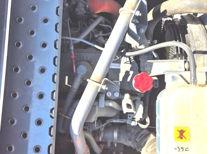 Hitachi ZX220W-7