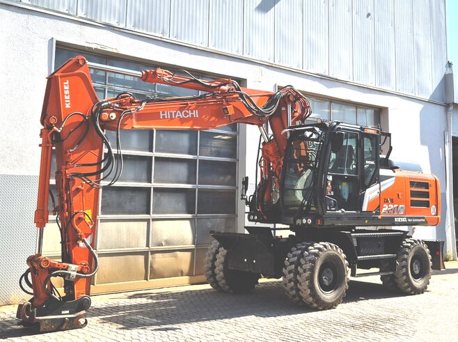 Hitachi ZX220W-7