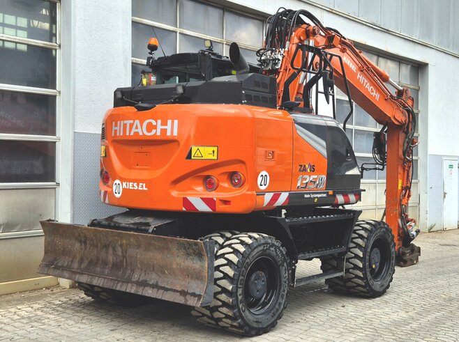Hitachi ZX135W-7