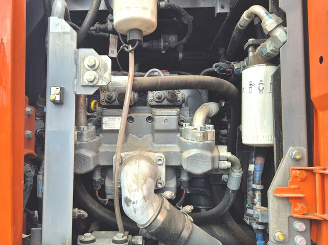 Hitachi ZX135W-7