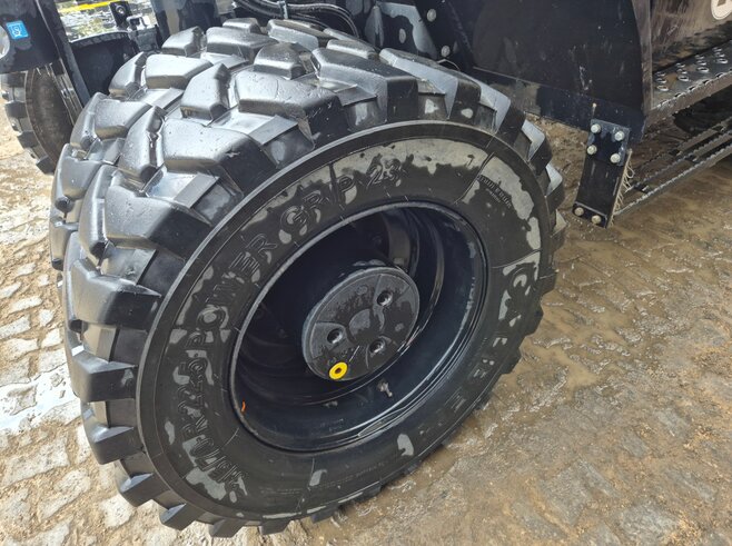 Hitachi ZX135W-7