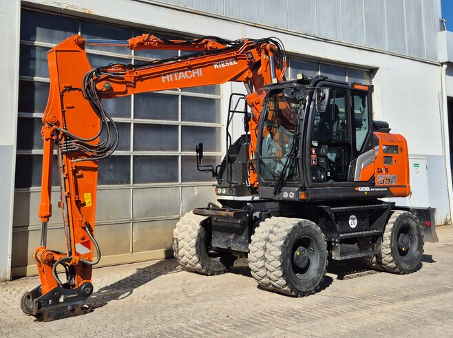 Hitachi ZX155W-7