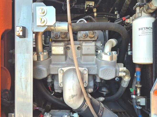 Hitachi ZX155W-7