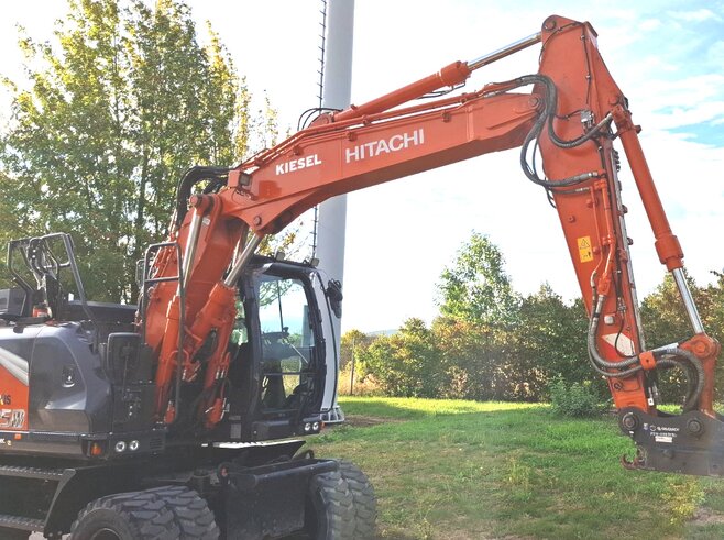 Hitachi ZX135W-7