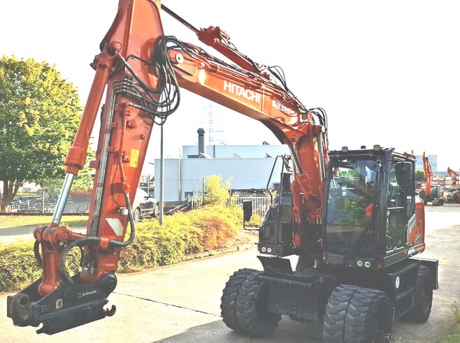 Hitachi ZX135W-7