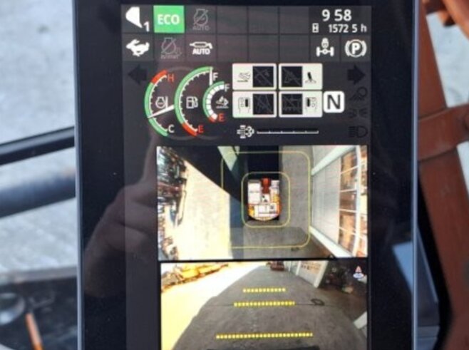 Hitachi ZX135W-7