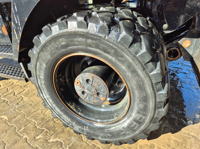 Hitachi ZX145W-6
