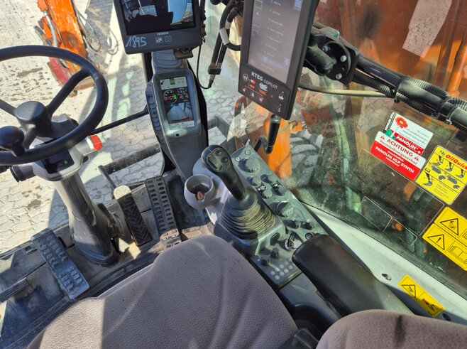 Hitachi ZX145W-6