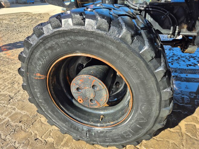 Hitachi ZX145W-6