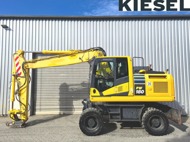 Komatsu PW180-11