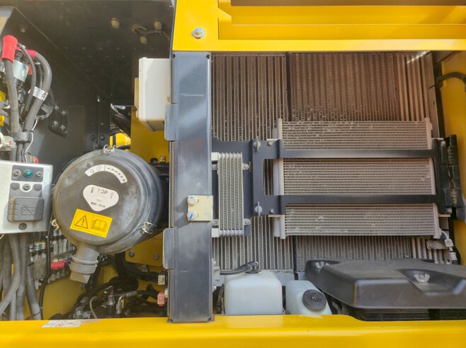 Komatsu PW180-11