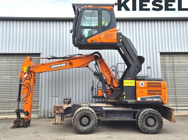 Doosan DX160W-5