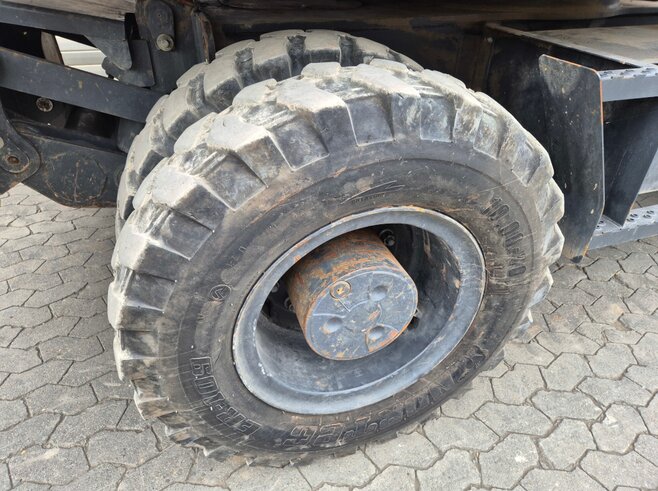 Doosan DX160W-5