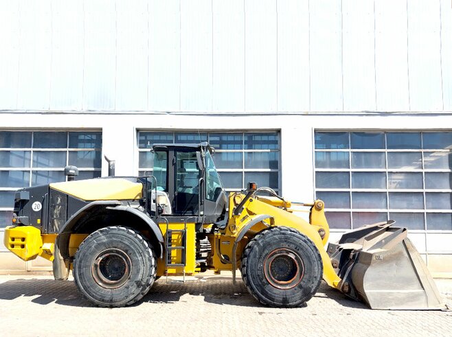 Hitachi ZW310-6