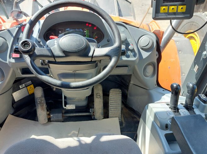 Hitachi ZW310-6