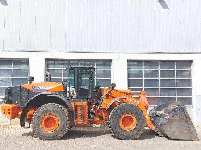 Hitachi ZW310-6