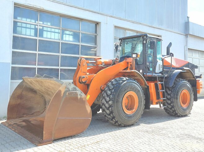Hitachi ZW310-6