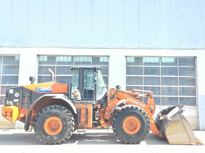 Hitachi ZW310-6