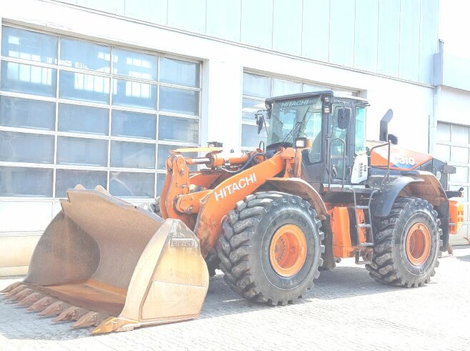 Hitachi ZW310-6