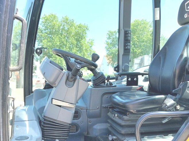 Giant G5000 X-Tra