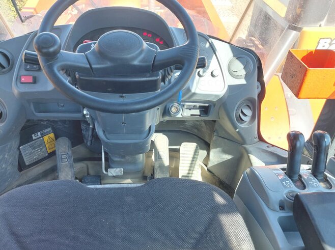 Hitachi ZW310-6