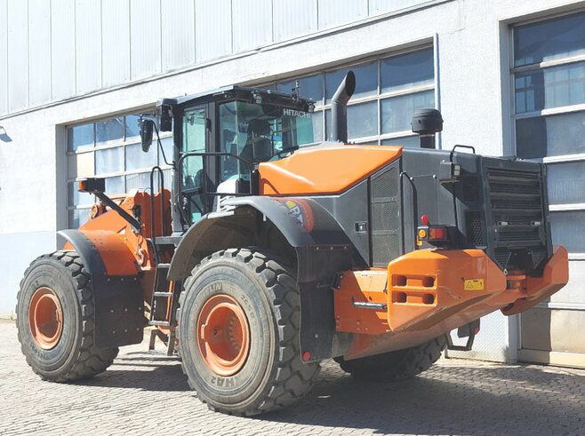 Hitachi ZW310-6