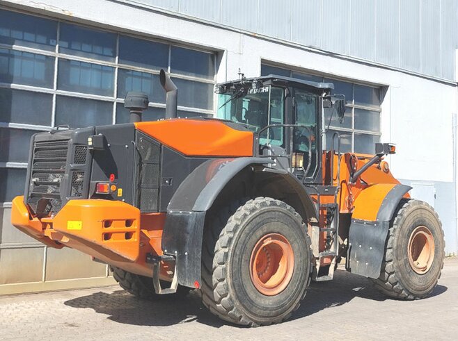Hitachi ZW310-6
