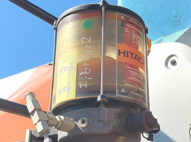 Hitachi ZW310-6