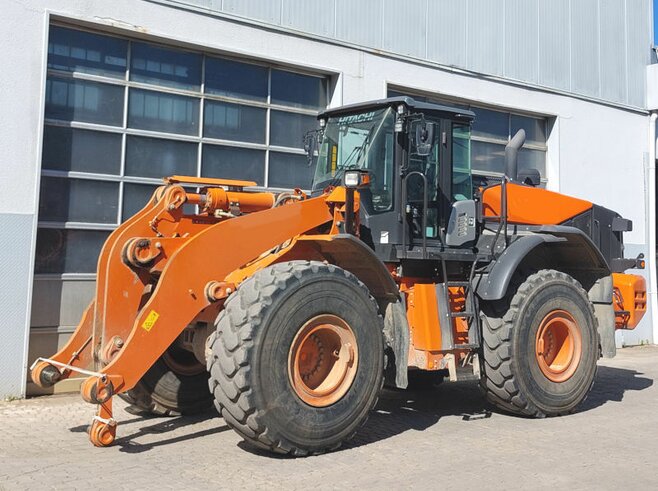 Hitachi ZW310-6