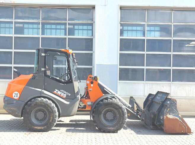 Hitachi ZW95-6