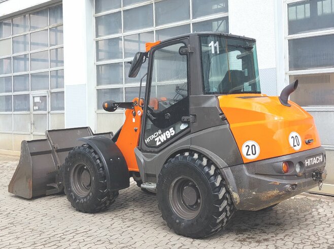 Hitachi ZW95-6