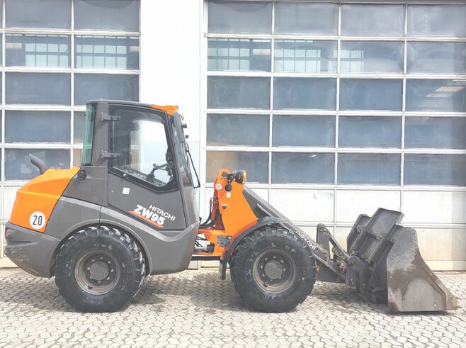 Hitachi ZW95-6