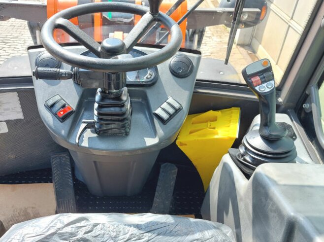 Hitachi ZW75-6