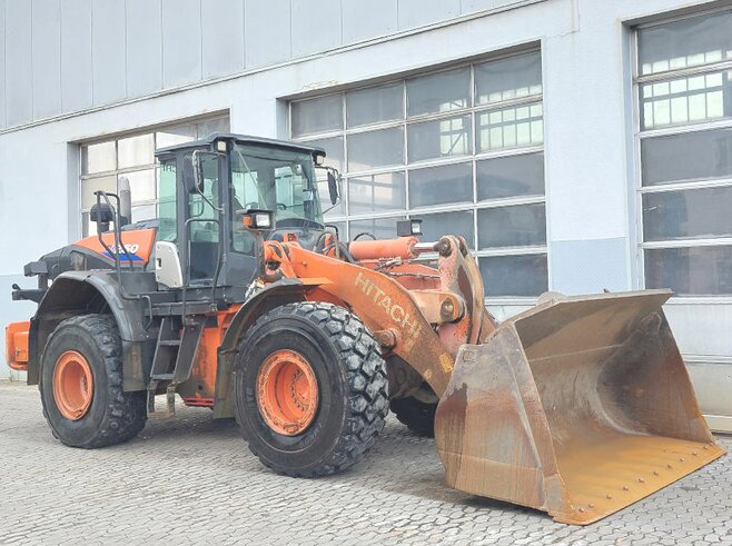 Hitachi ZW250-6