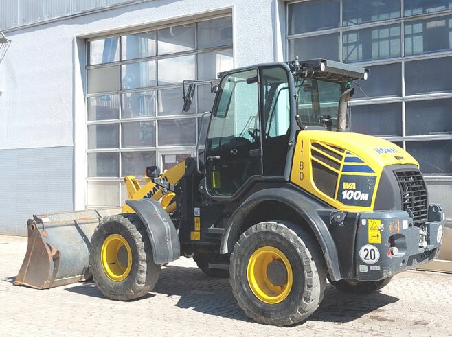 Komatsu WA100M-7