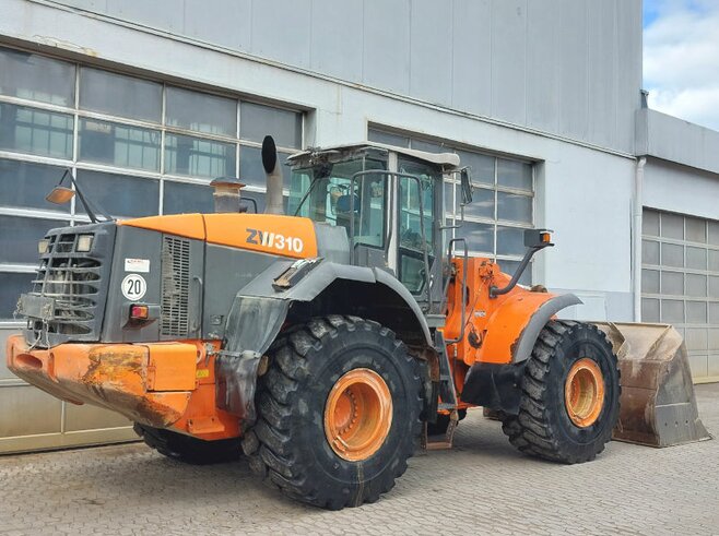 Hitachi ZW310