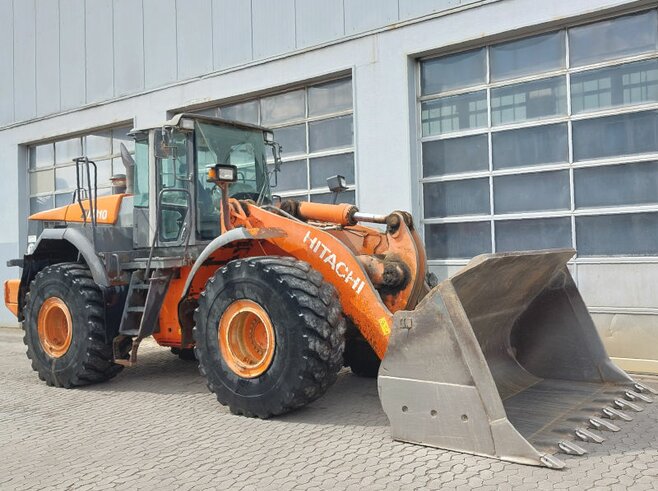 Hitachi ZW310