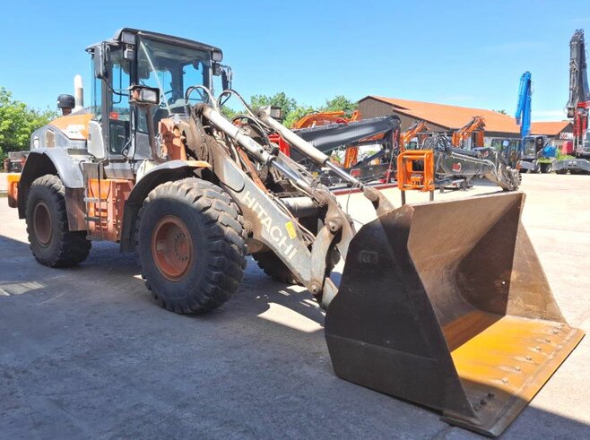 Hitachi ZW180PL-6 High Lift