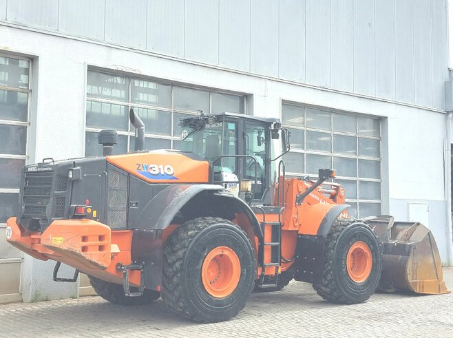 Hitachi ZW310-6